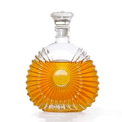 হুইস্কির বোতল খোদাই করা